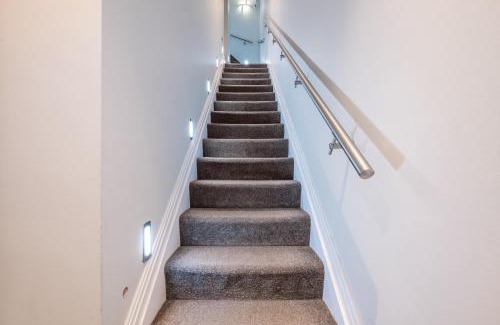 Covent Garden Apartment | Welcome London - The Piazza