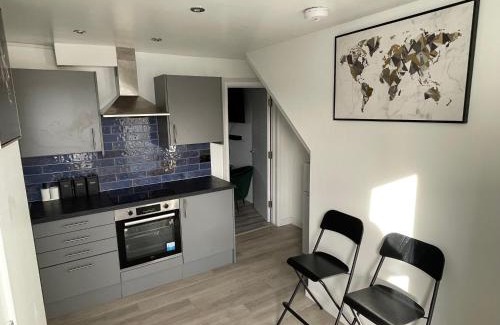 Swindon Apartment | welcome rooms 47A