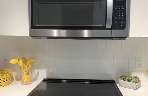 Riverwalk Fort Lauderdale Apartment | ✨🌴 WELCOME SNOW-BIRDS! 🌴✨