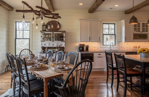 Lake Toxaway House | Welcome to A Little Bit O' Heaven!