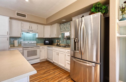 Peoria House | WELCOME TO ALEXANDRIA [Hassle free check out]