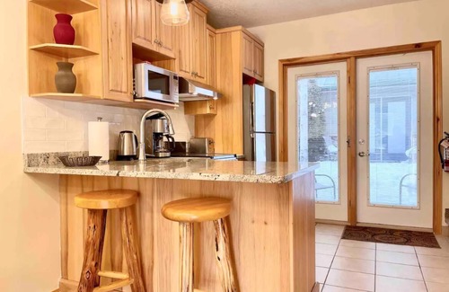 Harvie Heights House | Welcome to Banff, 2 Bedroom & 2 Bathroom townhouse