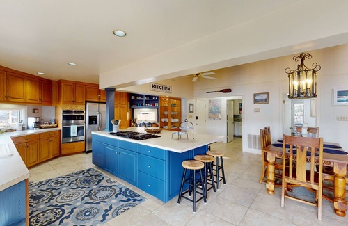 Little Kowaliga House | Welcome to Fort Hatchett. Rent half the home for a smaller group.