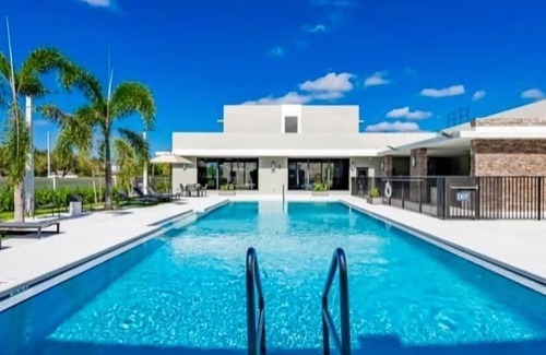 Addicks Apartment | Welcome to our cozy 1-bedroom apartment in the Med District. Lone Star Retreat