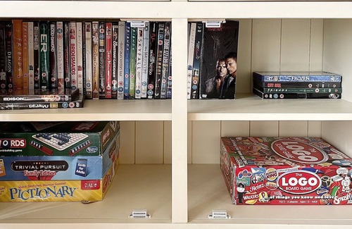 South Cerney Ski Chalet | Welcome to our lakeside holiday home in the heart of the Cotswold Water Parks