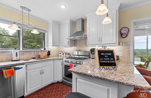 Garfield House | Welcome to Owl Hollow Retreat! Stunning mountain and valley views.
