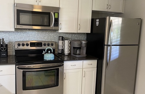 Kings Lake Condo | "Welcome to Paradise: 2-Bed Condo Steps from Amenities & Minutes to Beaches!"