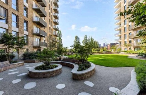 Alperton Apartment | Welcome to Plotseeker’s Modern 2-bedroom flat in Wembley, just minutes from Wembley Stadium and with direct access to Central London and Heathrow. Ideal for families, couples, and business travelers.