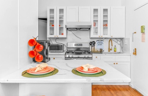 Park Slope Apartment | Welcome to “Sunny Park Slope Retreat”!