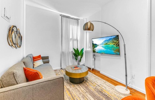 Park Slope Apartment | Welcome to “Sunny Park Slope Retreat”!