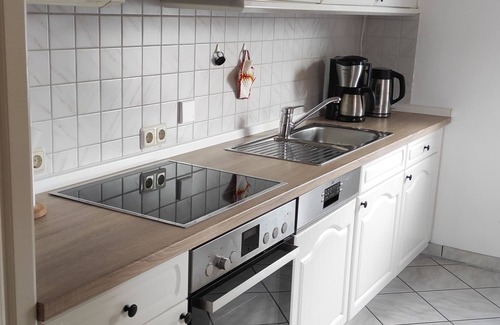 Rysum House | Welcome to the "Anna Lüttje Huske" - your cozy retreat in the historic