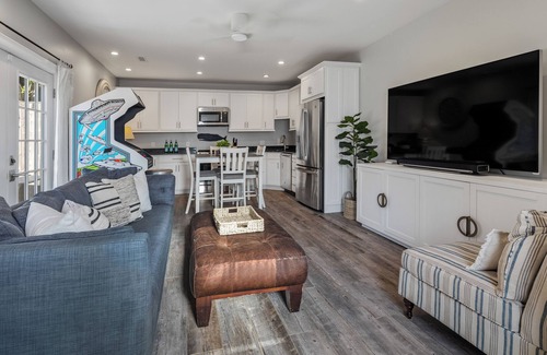 Minot House | Welcome to the "Beach Haus," a charming retreat 400' from Minot Beach!