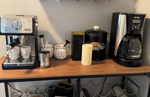 Wallenpaupauk Lake Estates Ski Chalet | Welcome to the charming Boathouse Chalet located near Lake Wallenpaupack in WLE