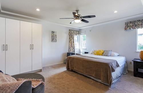 Fleetwood House | Welcome to this gem of Hazelwood