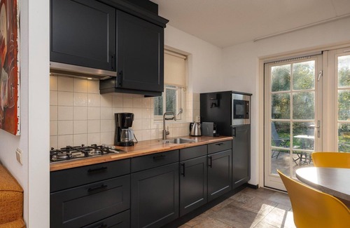 Hoge Hexel House | Welcome to this modern and comfortable holiday home in Hoge Hexel.