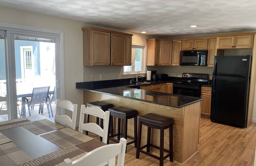 Wolfeboro House | Welcome to Wolfeboro! Enjoy staying in the Oldest Summer Resort In America!