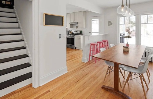 Centennial House | Welcome to your home away from home- Mid-term Rental!