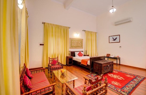 Sandur Hotel | WelcomHeritage Shivavilas Palace, HAMPI