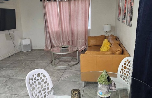 Las Vegas Apartment | Welcoming 2-bedroom apartment with AC in vibrant Las Vegas