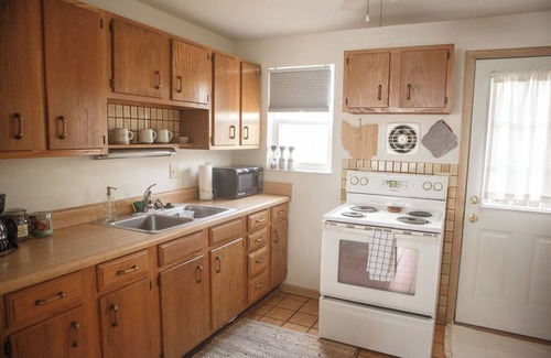 Westerville Apartment | Welcoming Bohemian Westerville Getaway