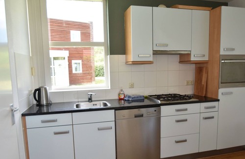 Zeewolde House | Welcoming holiday home in Zeewolde with garden