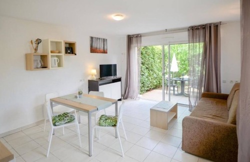 Azille House | Welcoming Studios with Modern Amenities & Terrace | Near Carcassonne