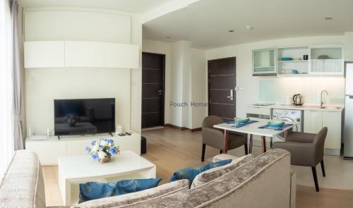 Chang Khlan Apartment | WeLive Chiang Mai one bedroom, 42 Sqm.