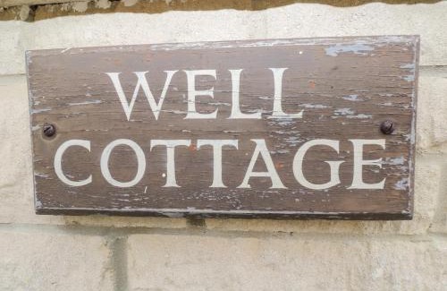 Crudwell House | Well Cottage