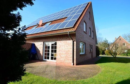 Norddeich House | Well-equipped, family and dog-friendly vacation home, semi-detached house