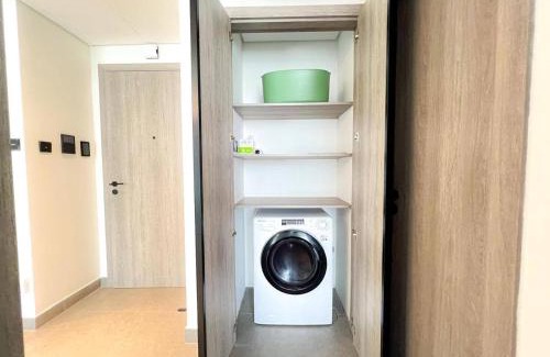Al Mankhool Apartment | Well Furnished Apartment