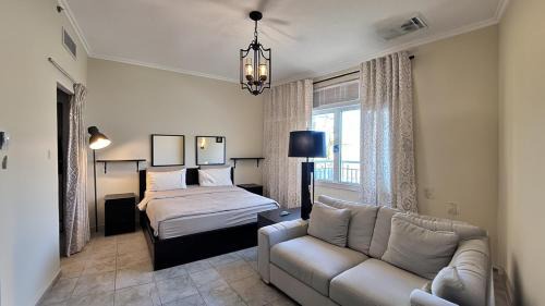Al Mankhool Apartment | Well Furnished Apartment