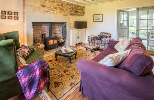 Cornhill on Tweed House | Well House