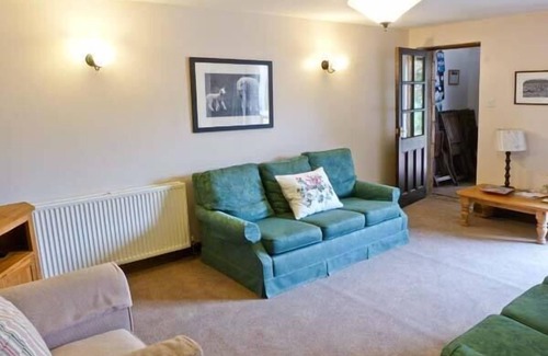 Penrith Cottage | WELLGARTH COTTAGE, family friendly, with a garden in Newby