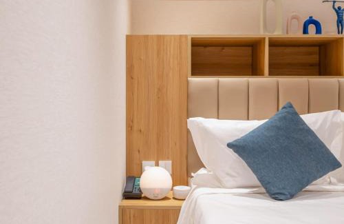 Jumeirah Village Triangle Apartment | Wellness Retreat Get Away