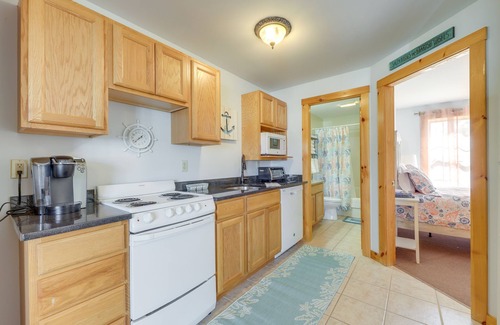 Wells Condo | Wells Vacation Rental ~ 1 Mi to Beach Access!