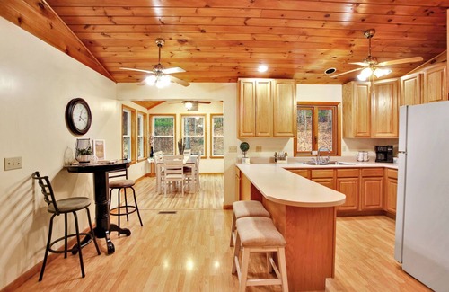 Mainesburg House | Wellsboro Woods Retreat - Near 2 State Parks