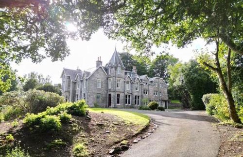 Pitlochry House | Wellwood Manor