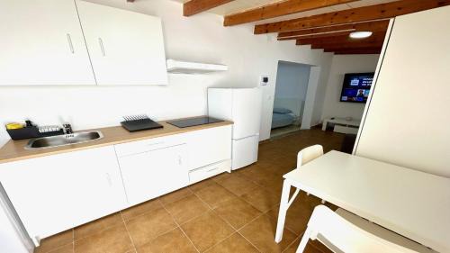 Bahia Calma Apartment | Welooveyou Arenas Cottage