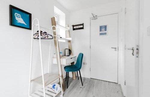 Earl's Court Hotel | Wembar Hotel