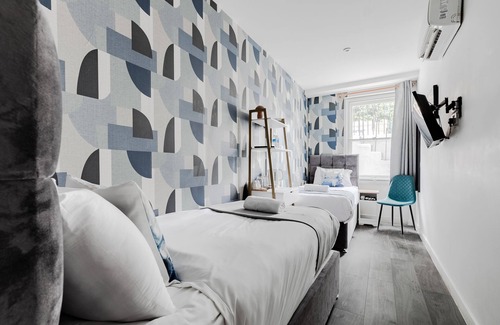 Earl's Court Hotel | Wembar Hotel