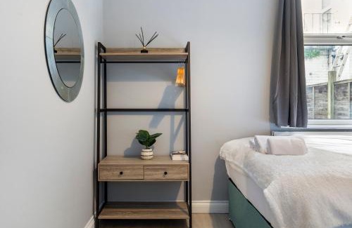 Stonebridge Apartment | Wembley Haven - 2 Bdr - Sleeps 9