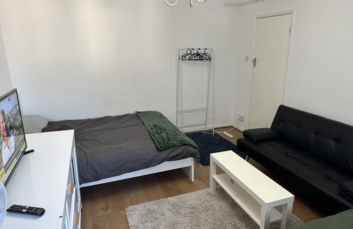 Brent House | Wembley Home Away From Home