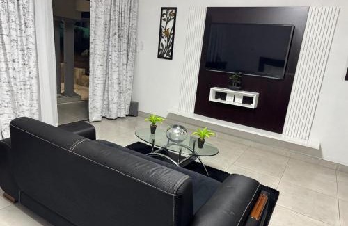 Mtubatuba House | WeMvula Guesthouse