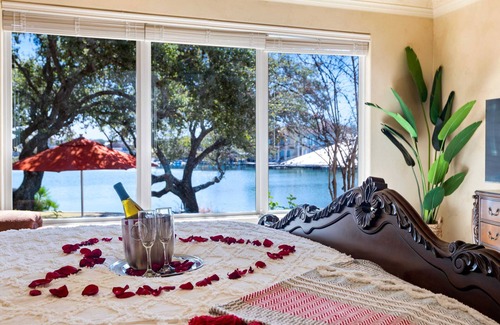 Horseshoe Bay West House | Wennmoh Retreat | Conceirge Services