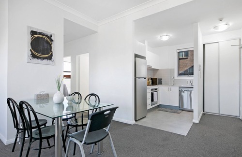 Wentworthville Apartment | Wentworthville 2 Bedrooms Apartment with Free Parking by KozyGuru