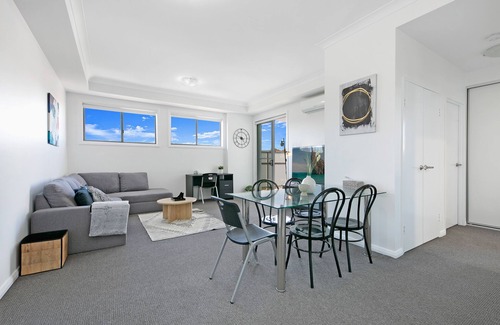 Wentworthville Apartment | Wentworthville 2 Bedrooms Apartment with Free Parking by KozyGuru