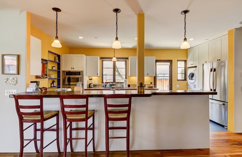West Beach Villa | West Beach Villa 5 - Spanish style in heart of everything, beach, harbor, Funk Zone