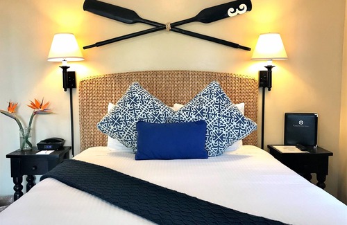 Westside Santa Cruz Bed & Breakfast | West Cliff Inn - A Four Sisters Inn