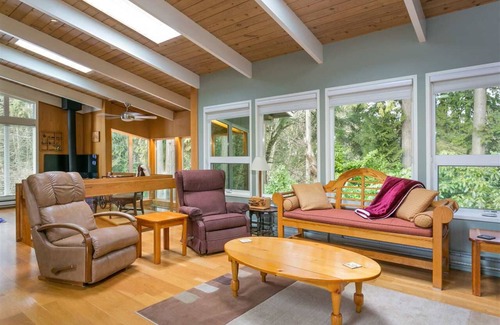 North Vancouver House | West Coast Contemporary Home - Central Lonsdale/Westview