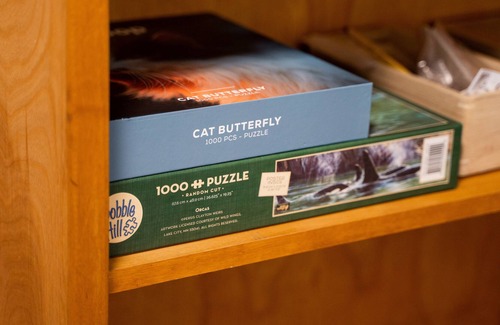 Brentwood Bay Apartment | West Coast Suite by Iris Properties